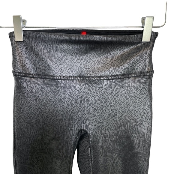 Spanx Faux Leather Reptile Leggings Wide Waistband Grey/Black Size XS - Picture 6 of 9